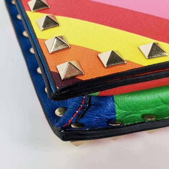 SOLD Valentino Foldover Large Rockstud Wristlet Rainbow 1973 Leather Clutch - Picture 6 of 8